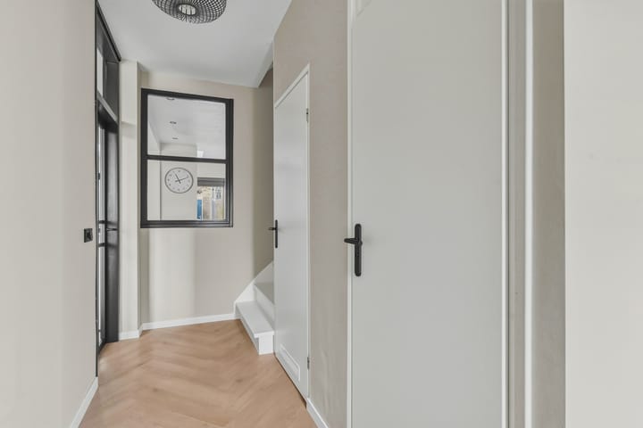 Foto 3 van Van Hallstraat 69