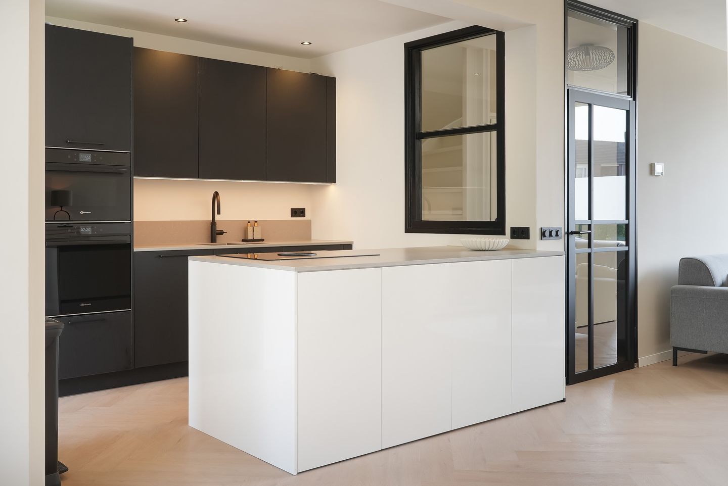 Foto 10 van Van Hallstraat 69