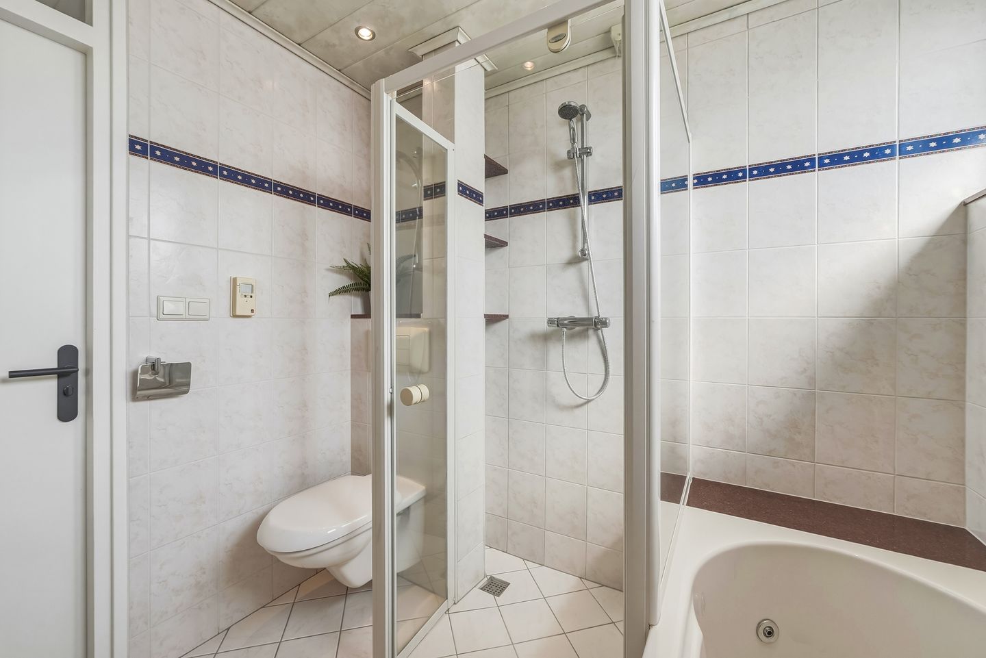 Foto 25 van Van Hallstraat 69