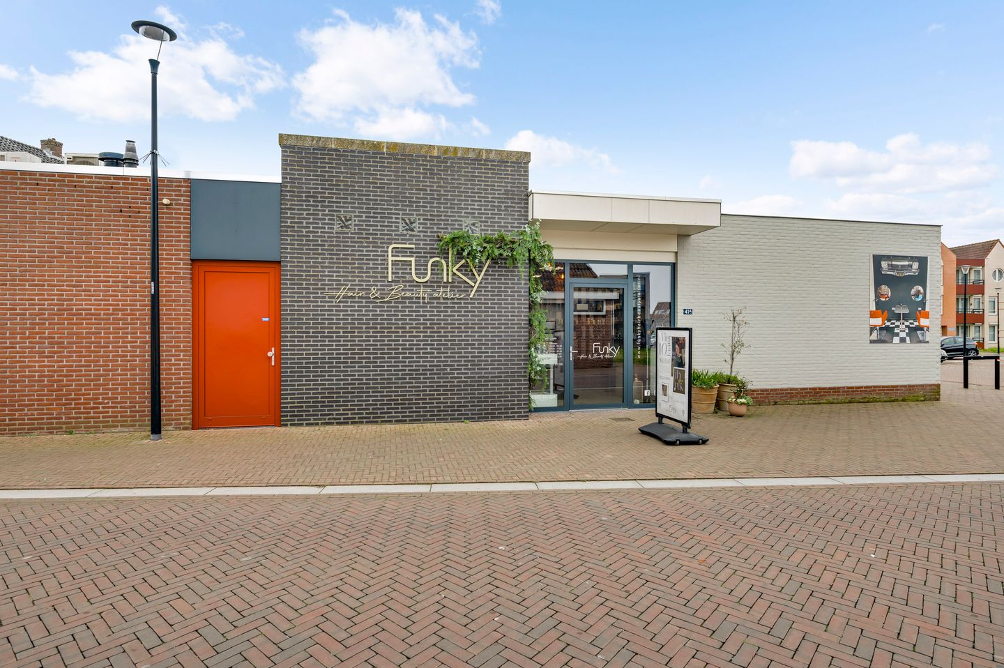 View photo 1 of Burgemeester Hobusstraat 41-A