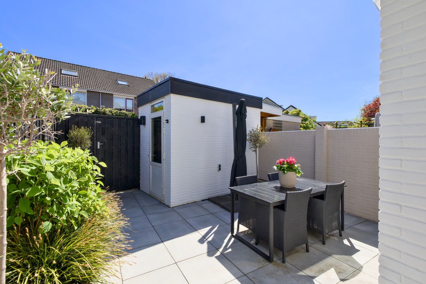 Extended Modern Move-In Ready Terraced House in Child-Friendly Hassinkbrink Neighborhood — 29