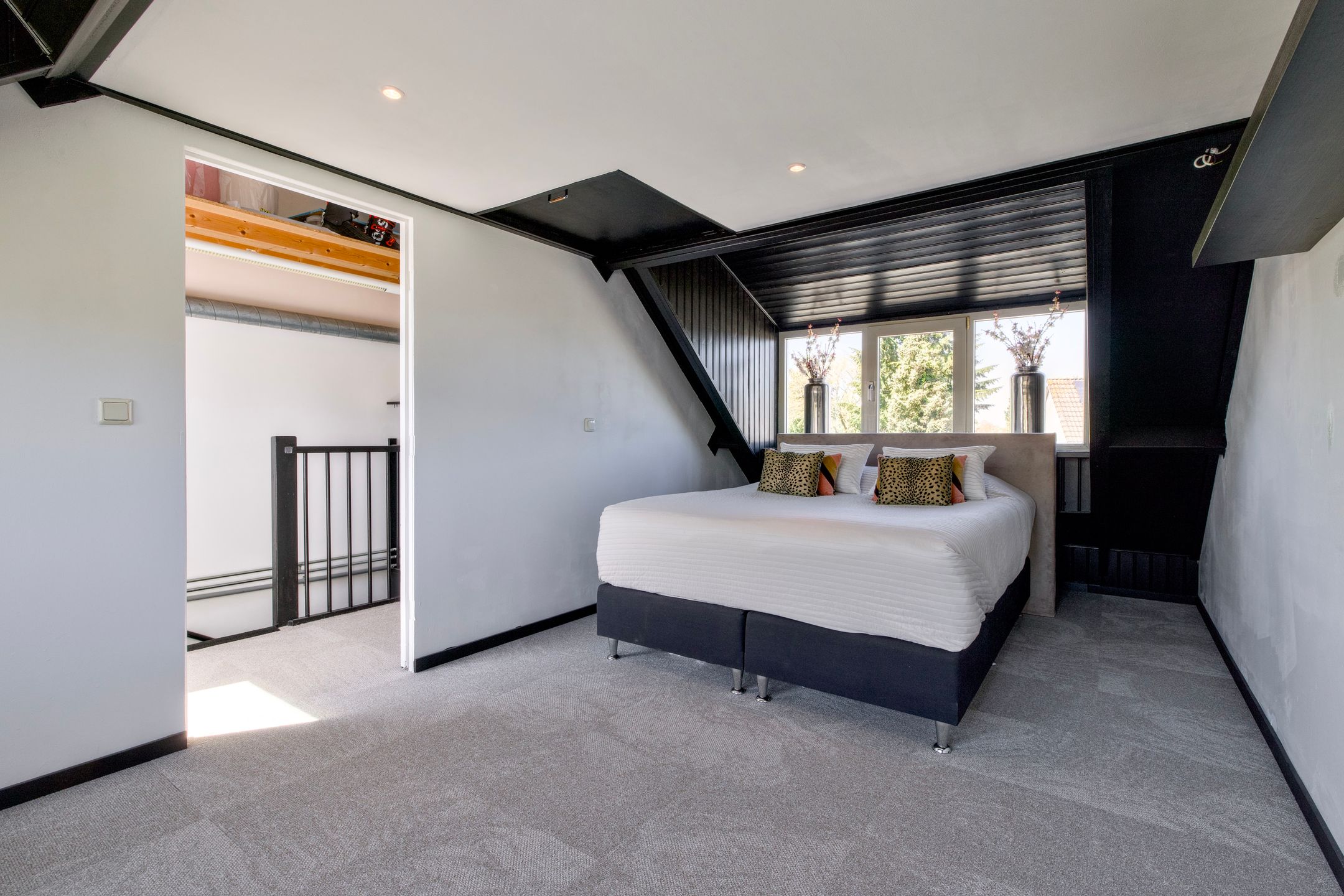 Extended Modern Move-In Ready Terraced House in Child-Friendly Hassinkbrink Neighborhood — 27