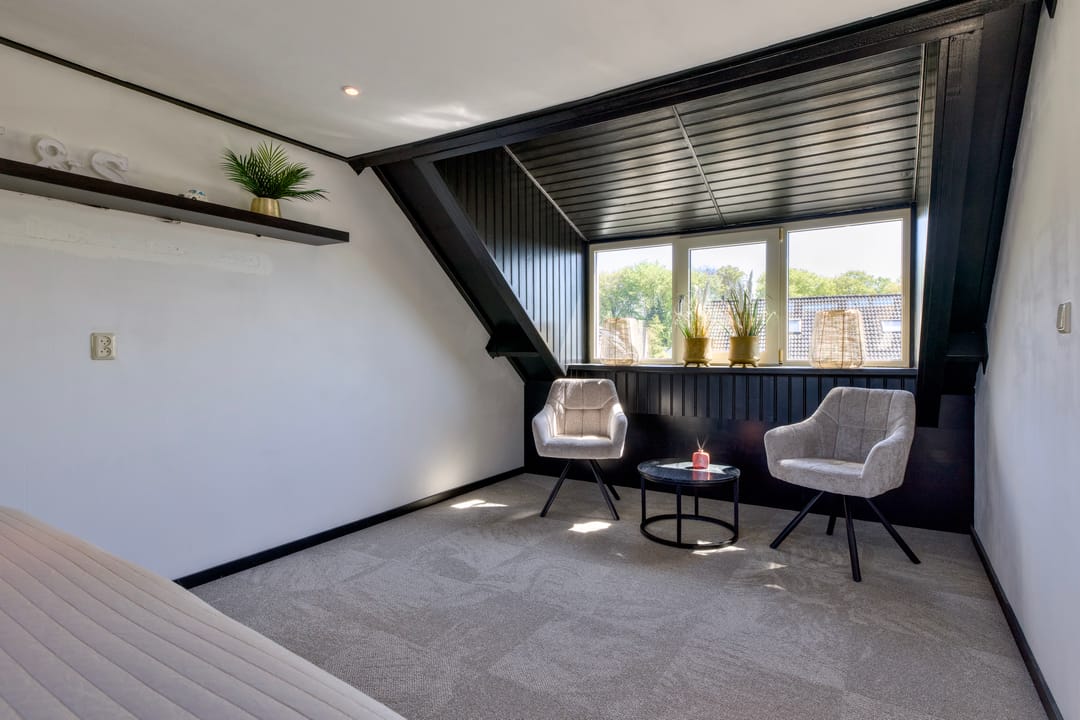 Extended Modern Move-In Ready Terraced House in Child-Friendly Hassinkbrink Neighborhood — 28