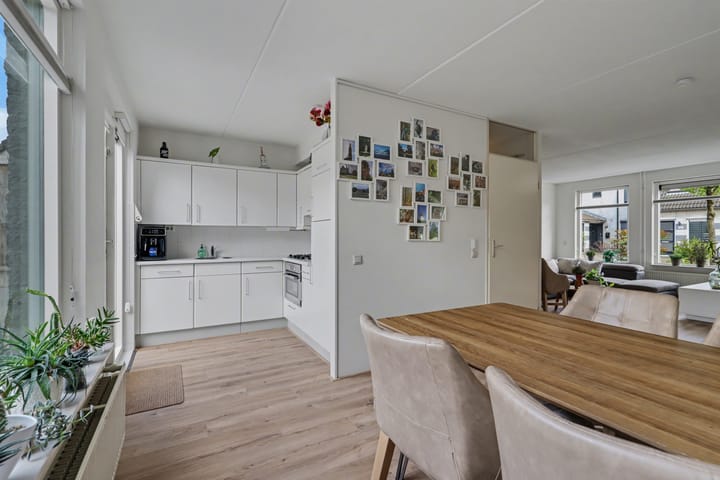 Foto 3 van Rosa Luxemburgstraat 13