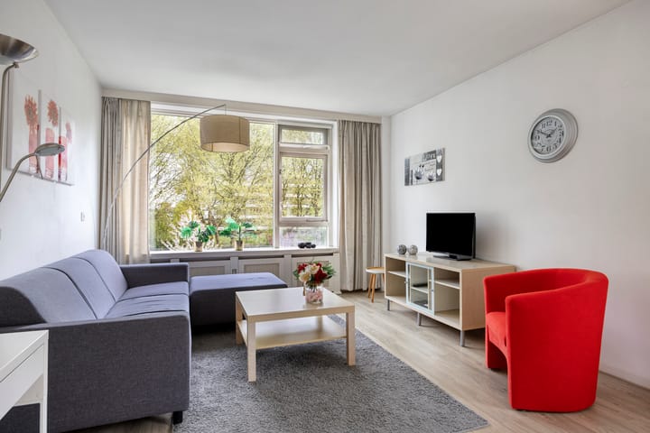 Photo 3 of Vredeman de Vriesstraat 82