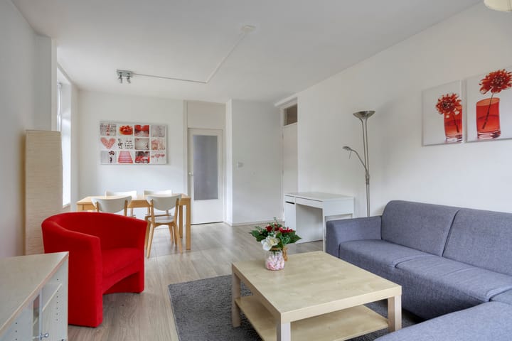 Photo 4 of Vredeman de Vriesstraat 82