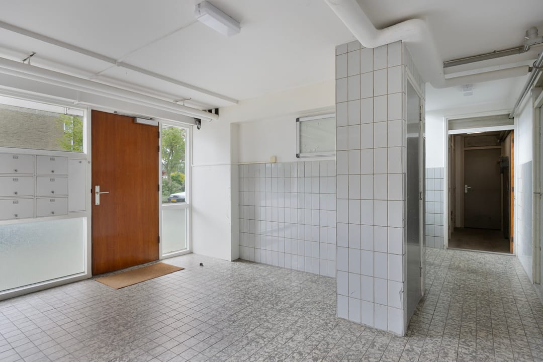 Well-maintained 3-room apartment with south-facing balcony in green Het Lage Land — 23