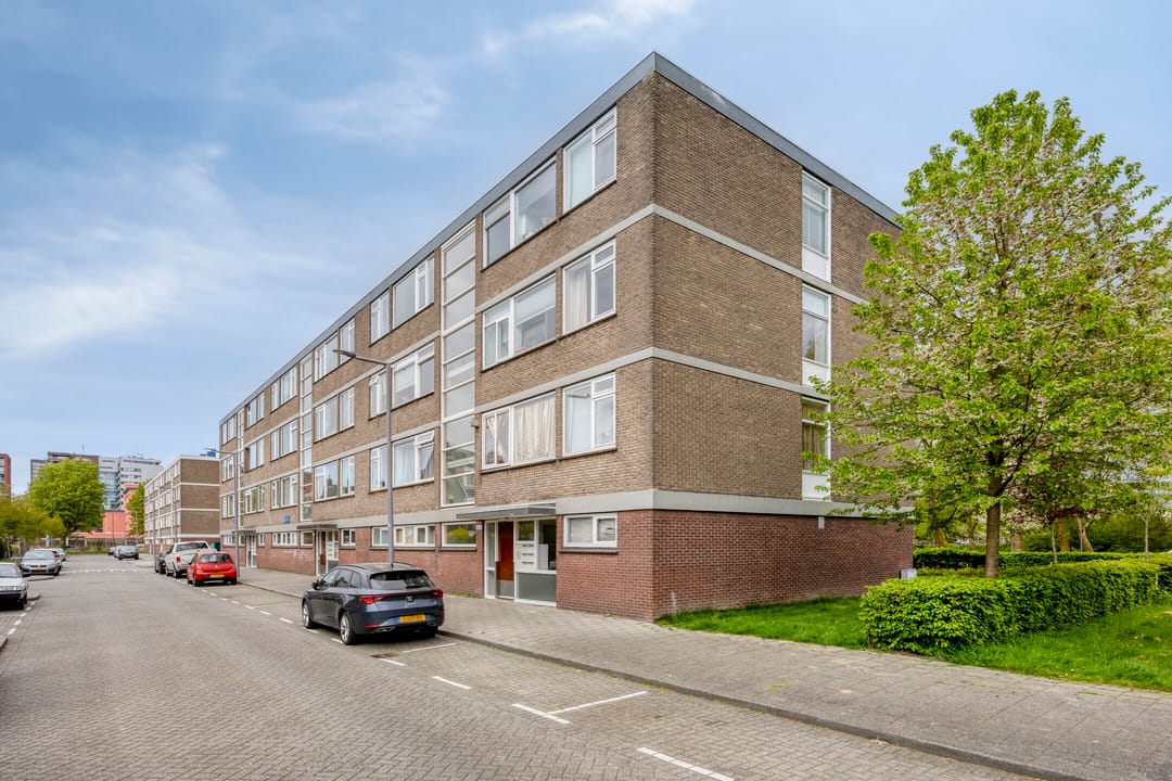 Well-maintained 3-room apartment with south-facing balcony in green Het Lage Land — 26