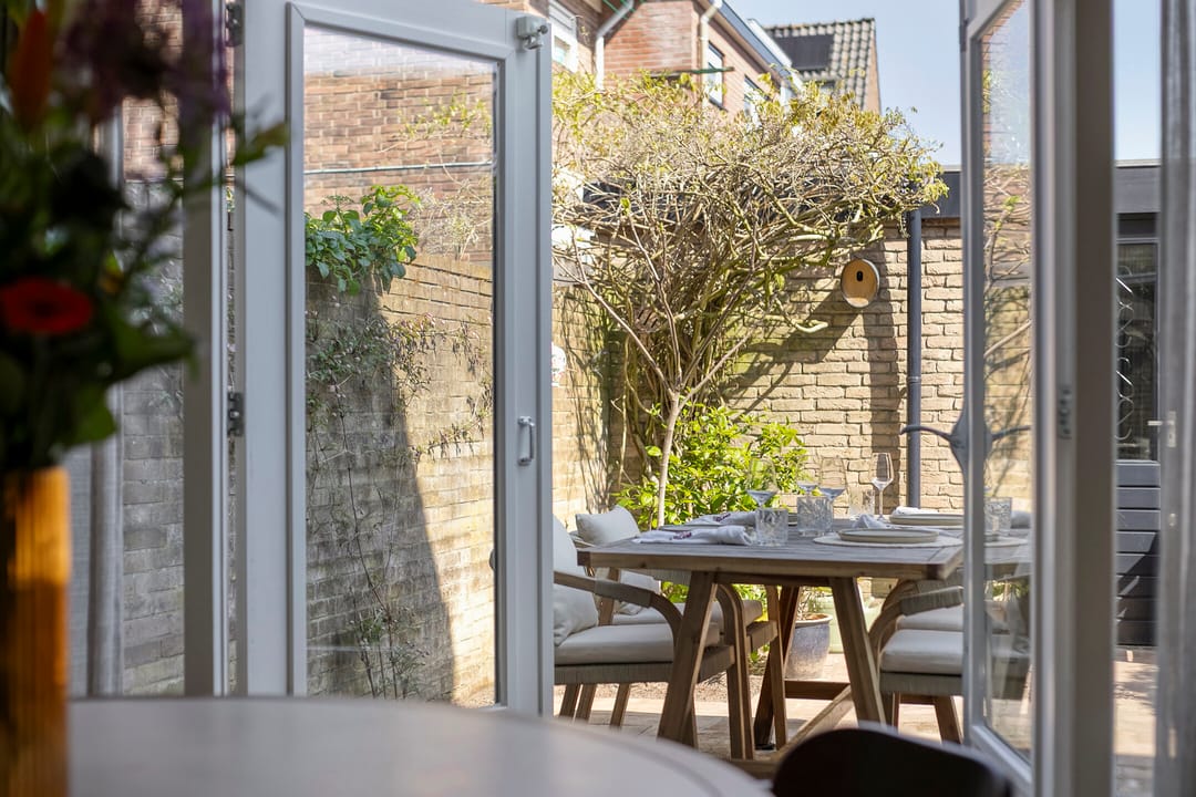Charming 1930s Terraced House with Four Bedrooms in Utrecht — 16