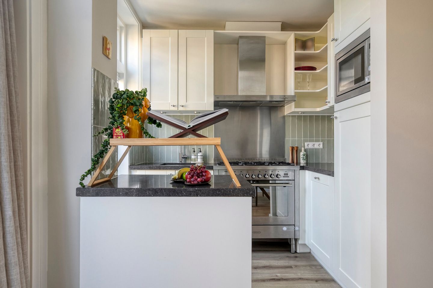 Charming 1930s Terraced House with Four Bedrooms in Utrecht — 14