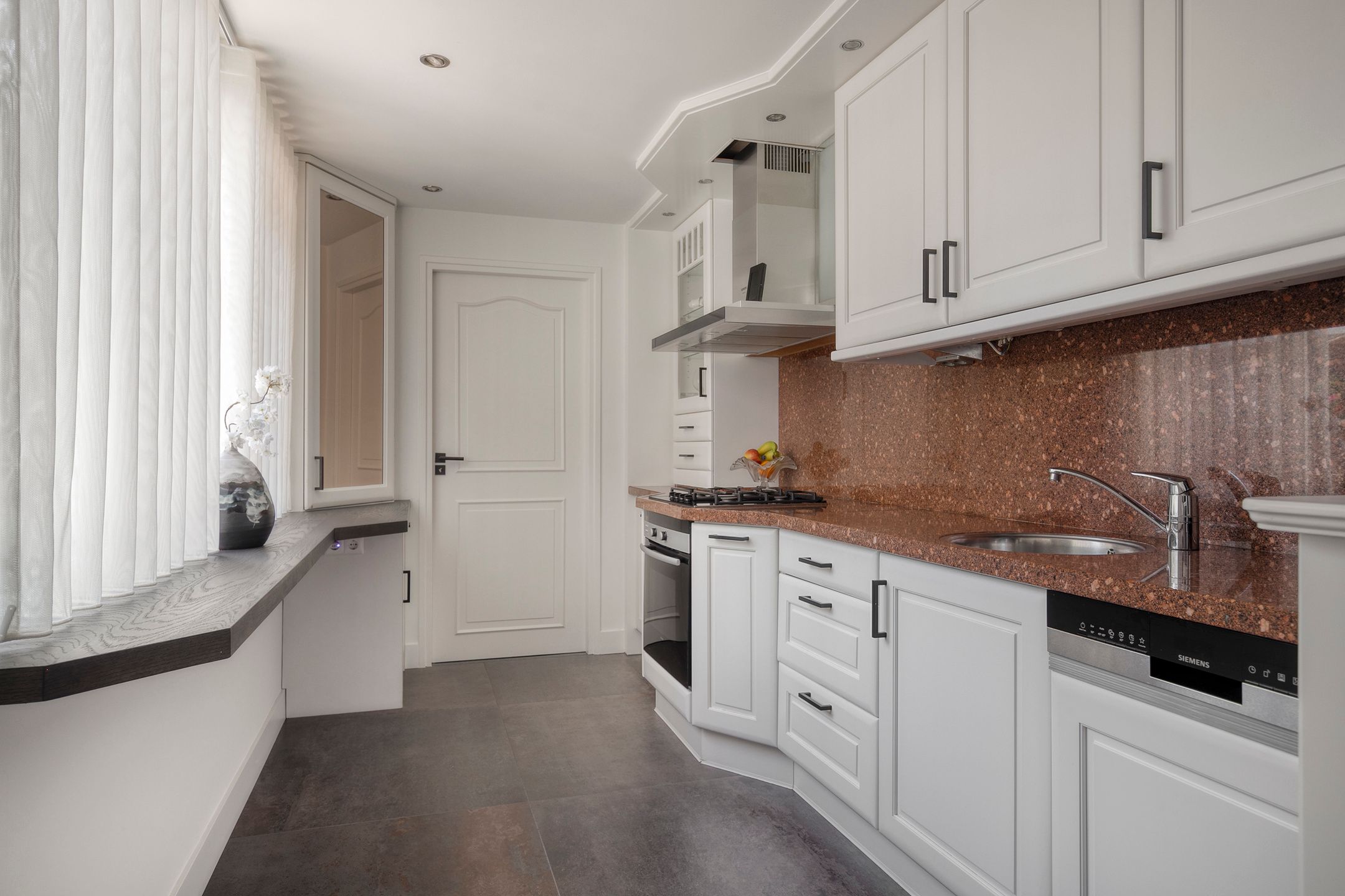 Photo 9 of Helena Smitsstraat 8