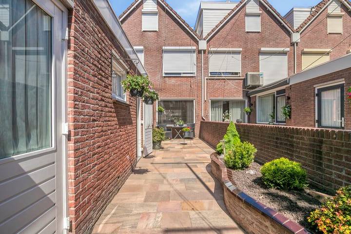 Photo 2 of Helena Smitsstraat 8