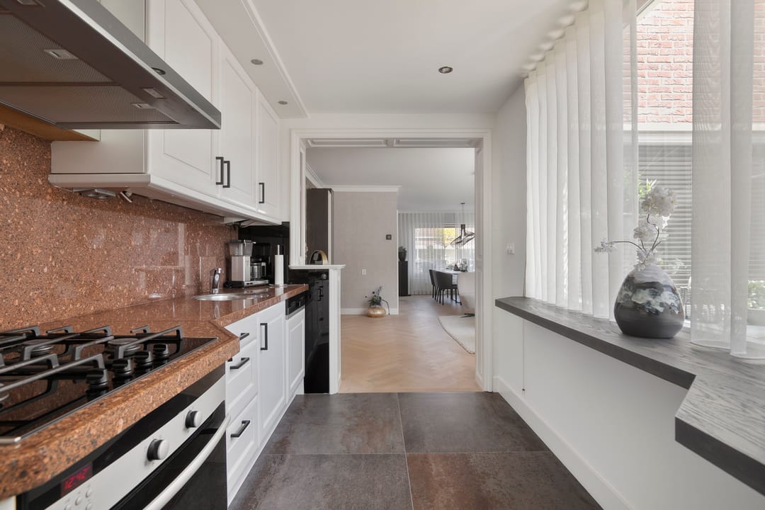 Photo 11 of Helena Smitsstraat 8