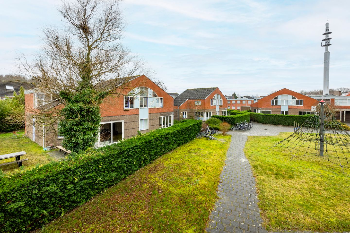 Bekijk foto 5 van van Steenbergenlaan 30