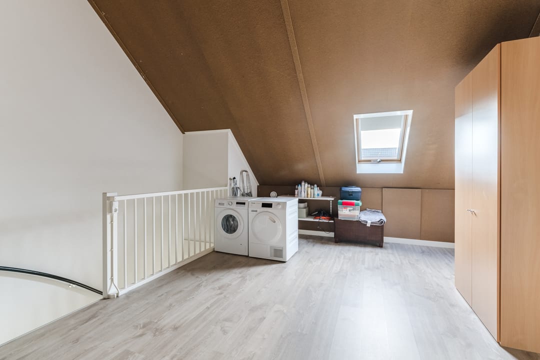 Energy-efficient terraced home with deep sunny garden in Oosterhout — 32