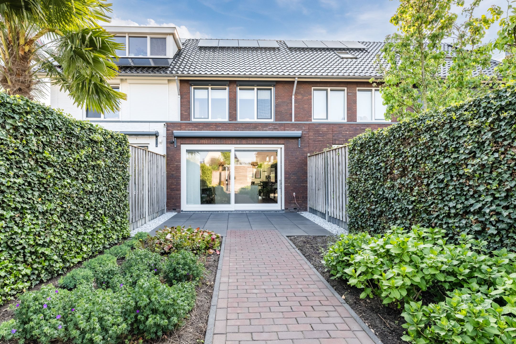 Energy-efficient terraced home with deep sunny garden in Oosterhout — 36