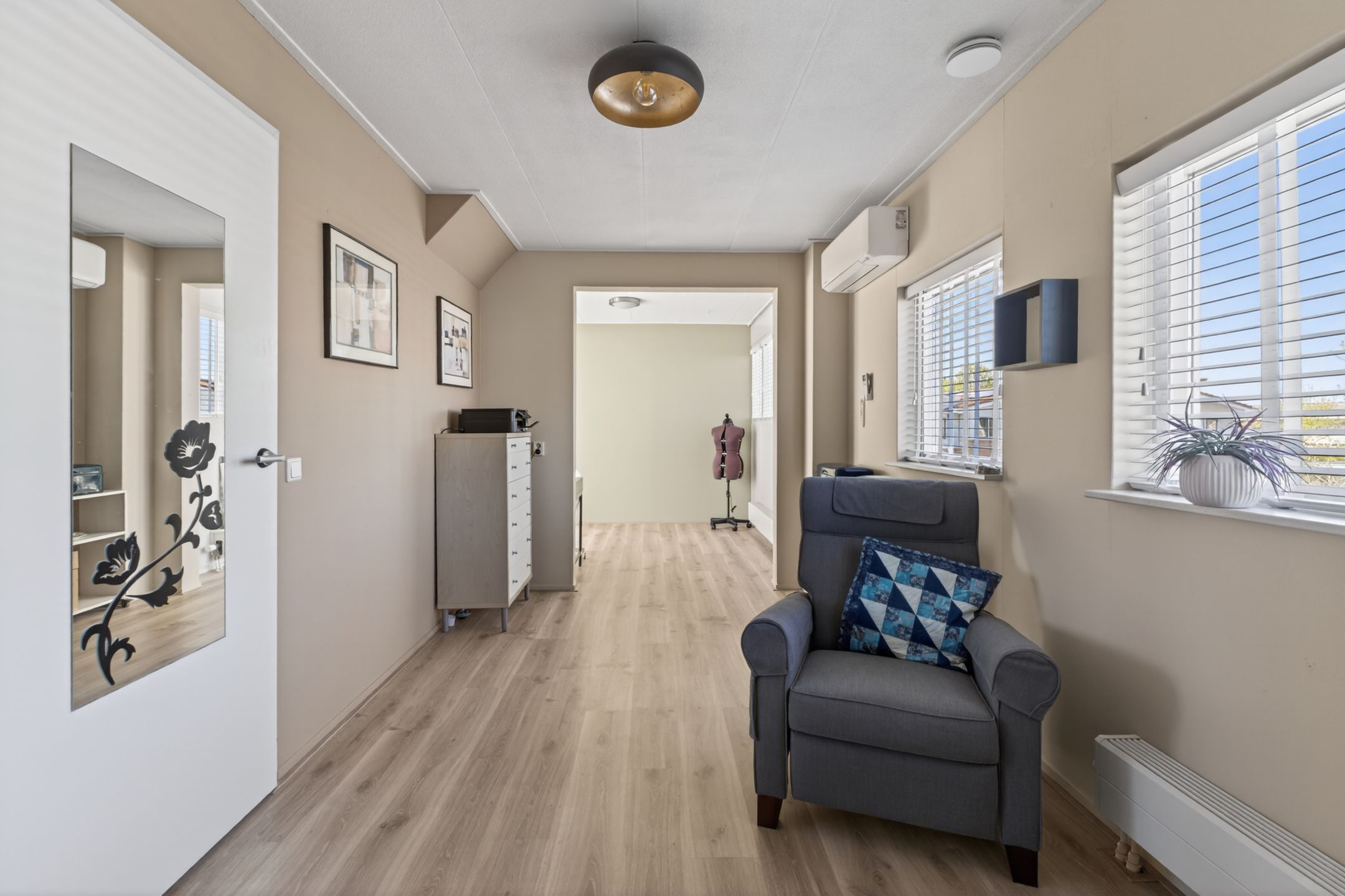 Foto 24 van Schepenen 15