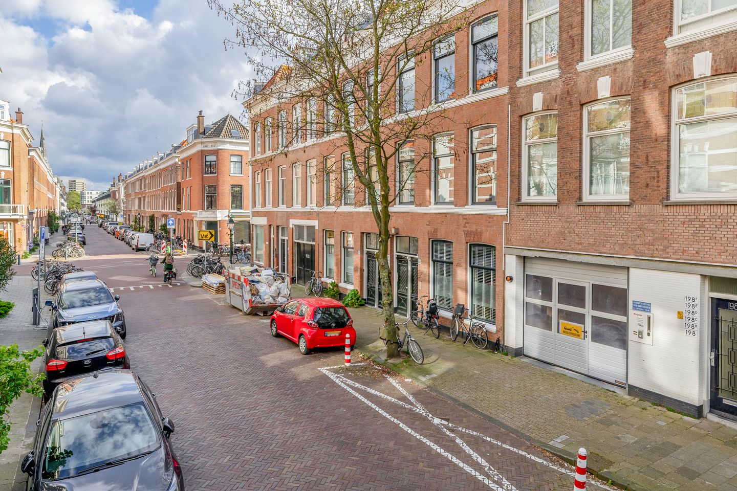 Charming 2-Room Apartment in Sought-After Zeeheldenkwartier — 25