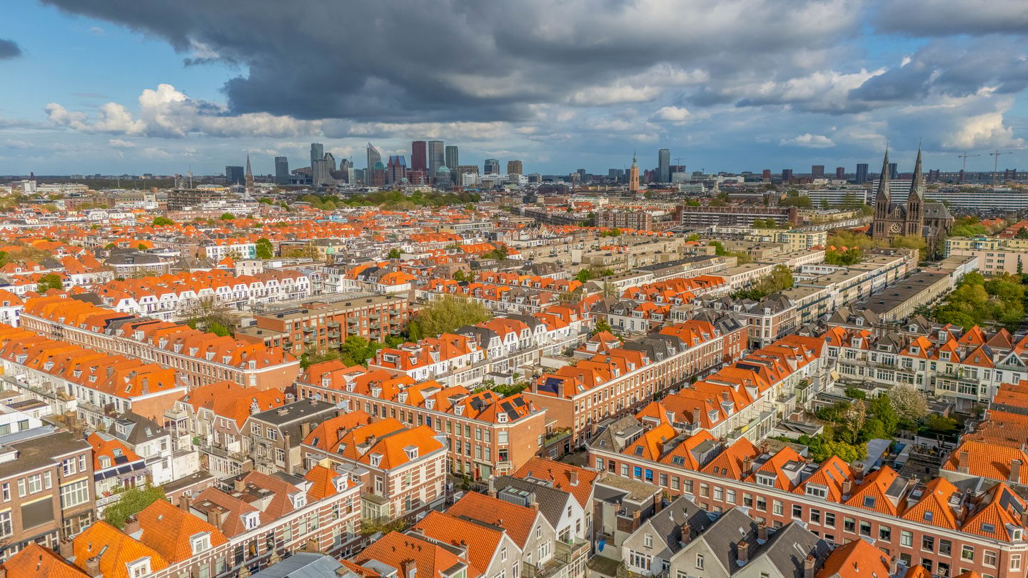 Charming 2-Room Apartment in Sought-After Zeeheldenkwartier — 29