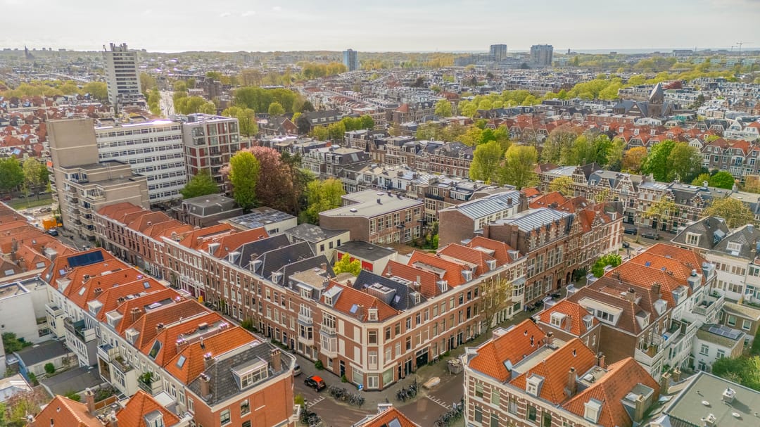 Charming 2-Room Apartment in Sought-After Zeeheldenkwartier — 28