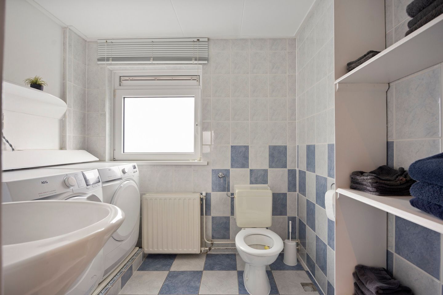 Photo 19 of Jan Luykenstraat 8