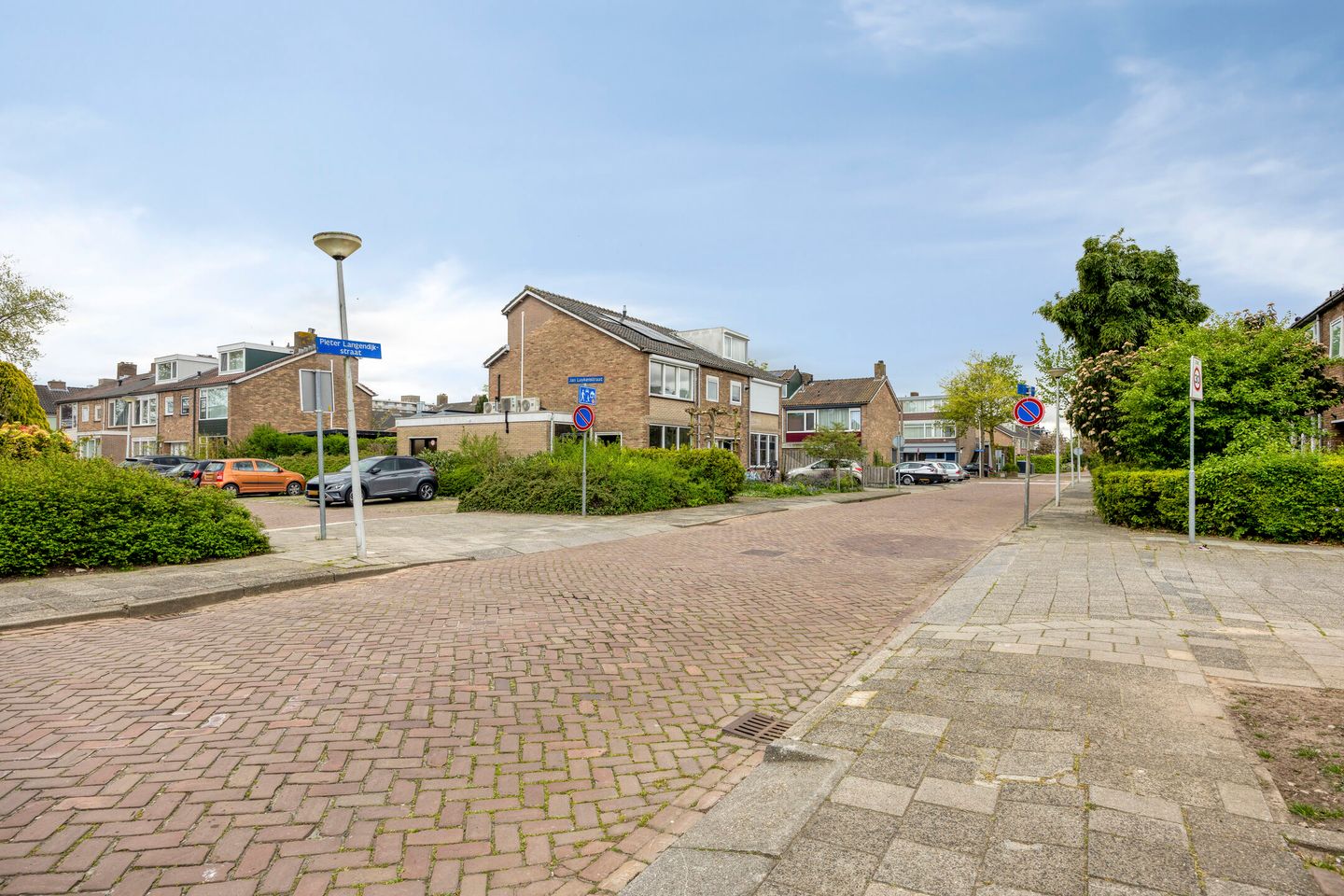 Photo 35 of Jan Luykenstraat 8