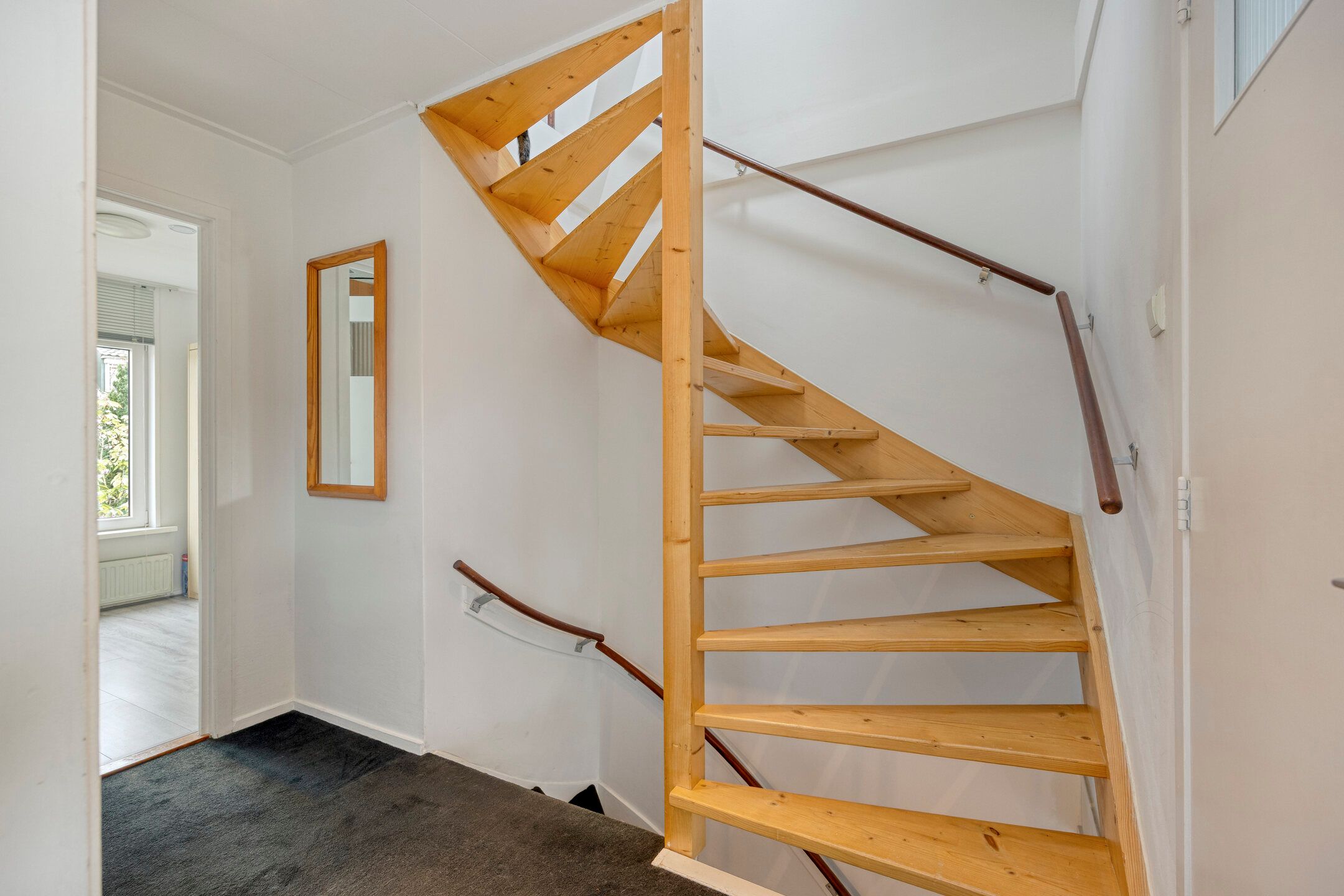 Photo 12 of Jan Luykenstraat 8