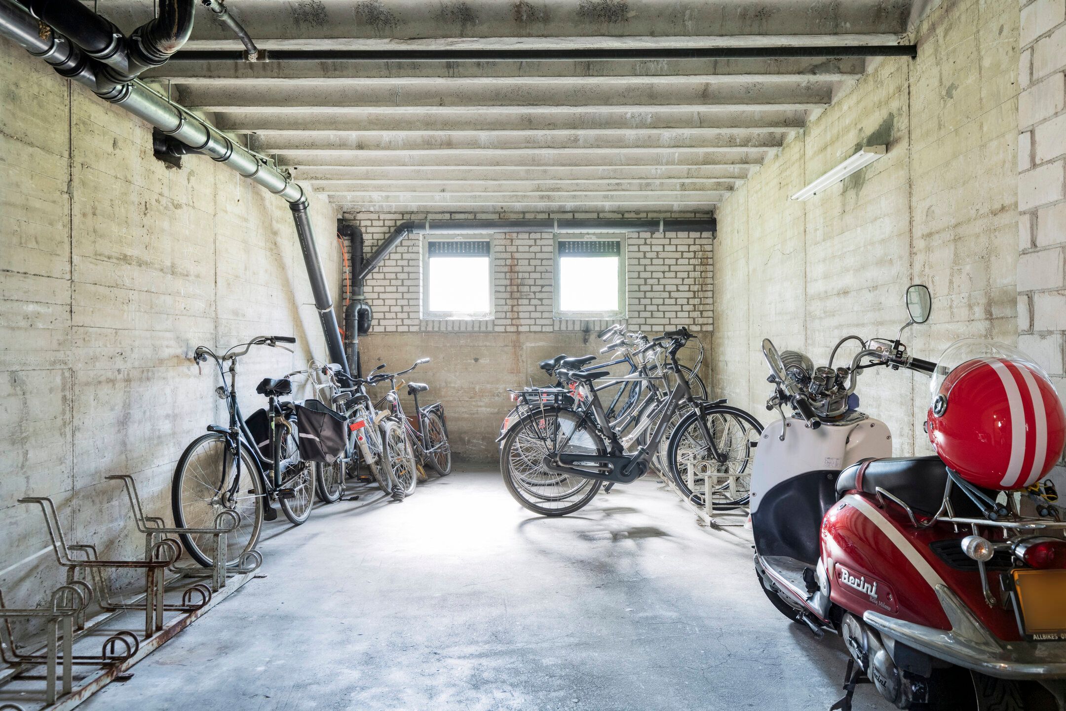 Photo 18 of Kemperweg 128