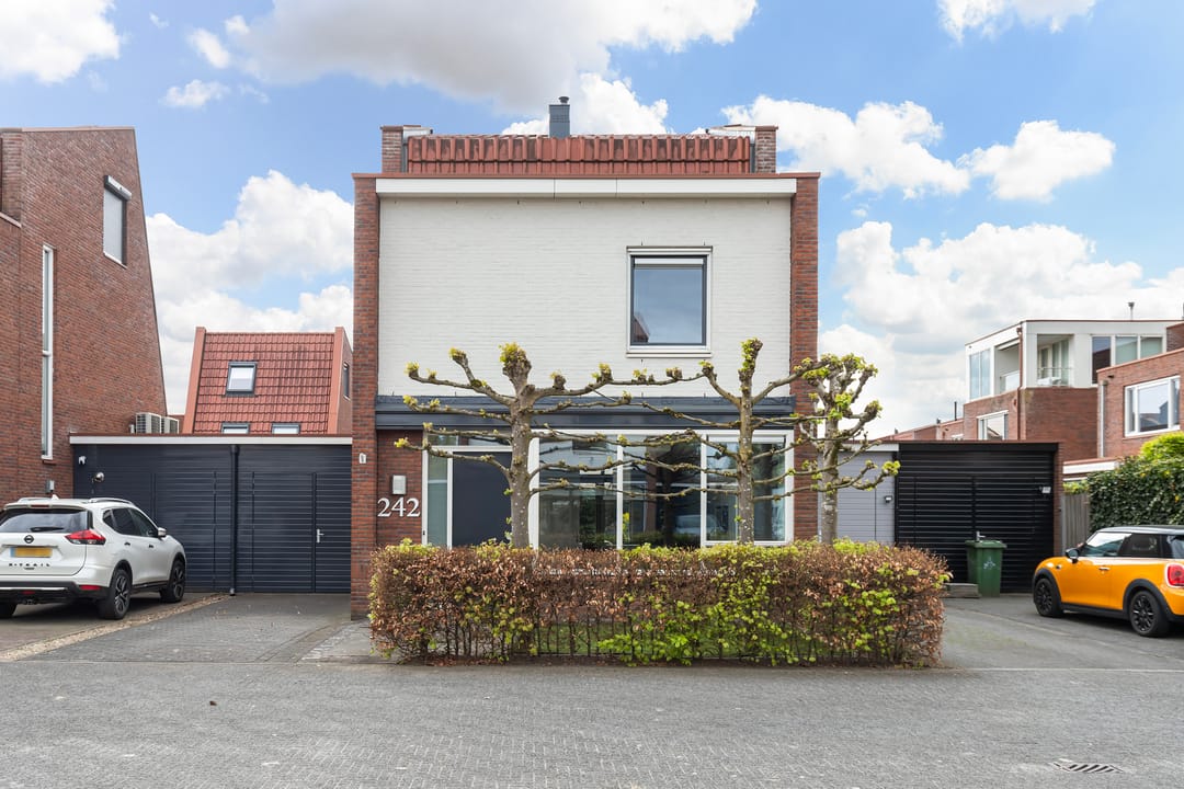 Foto 7 van Zonnewende 242