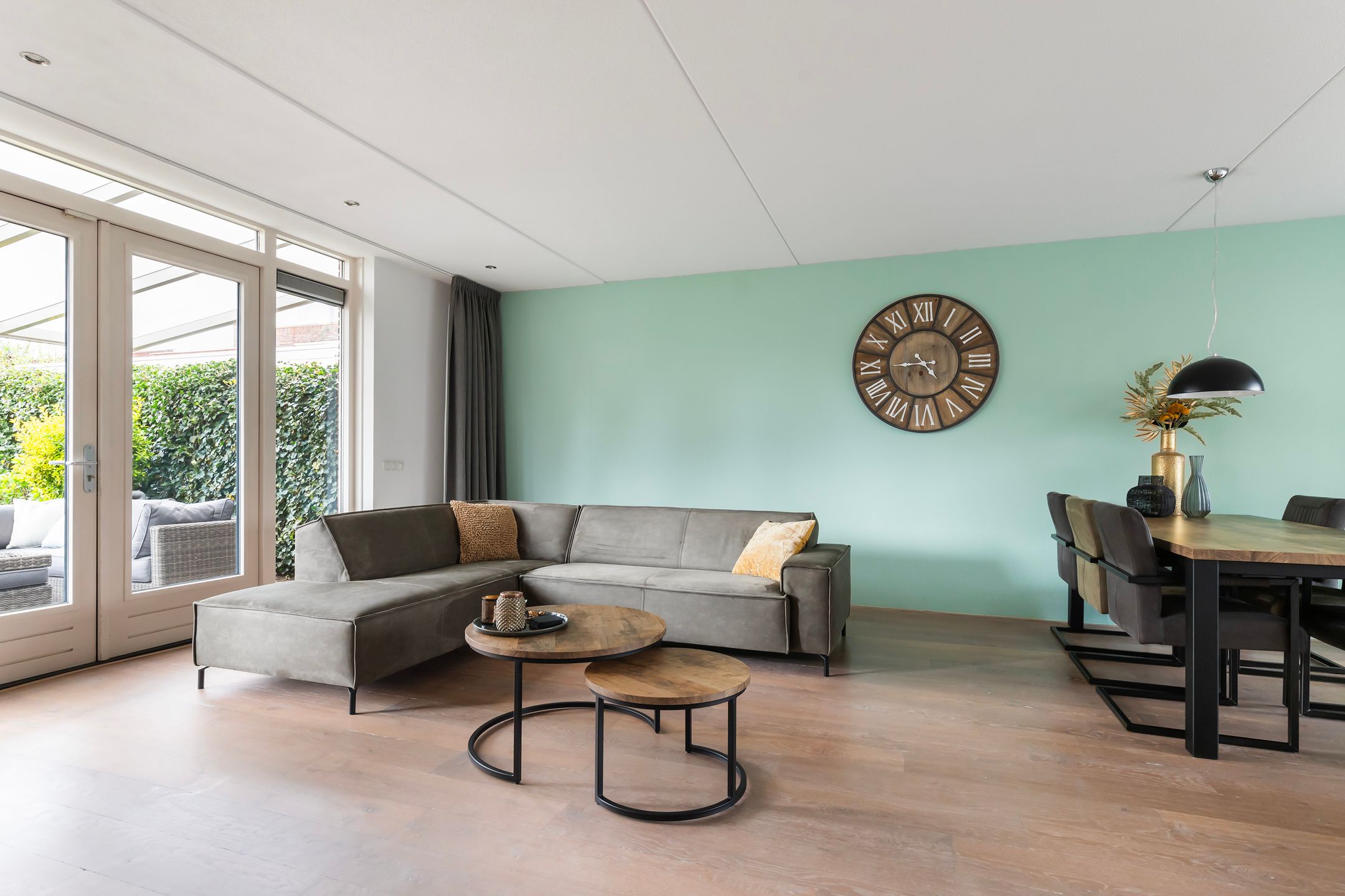 Foto 12 van Zonnewende 242