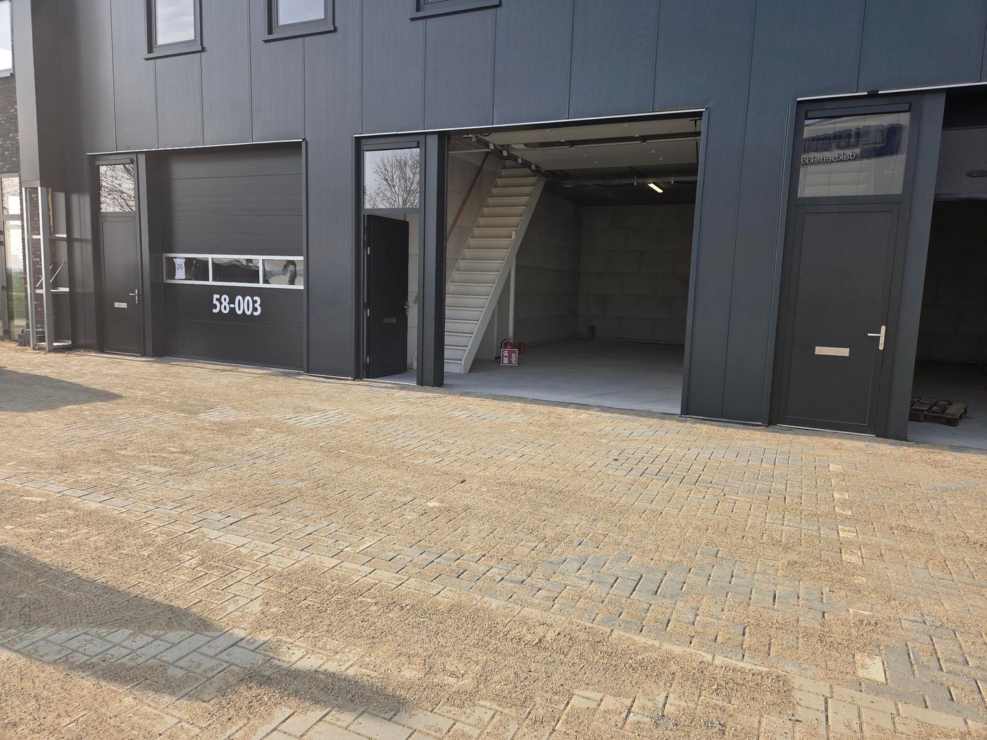 View photo 3 of Energieweg 58-001