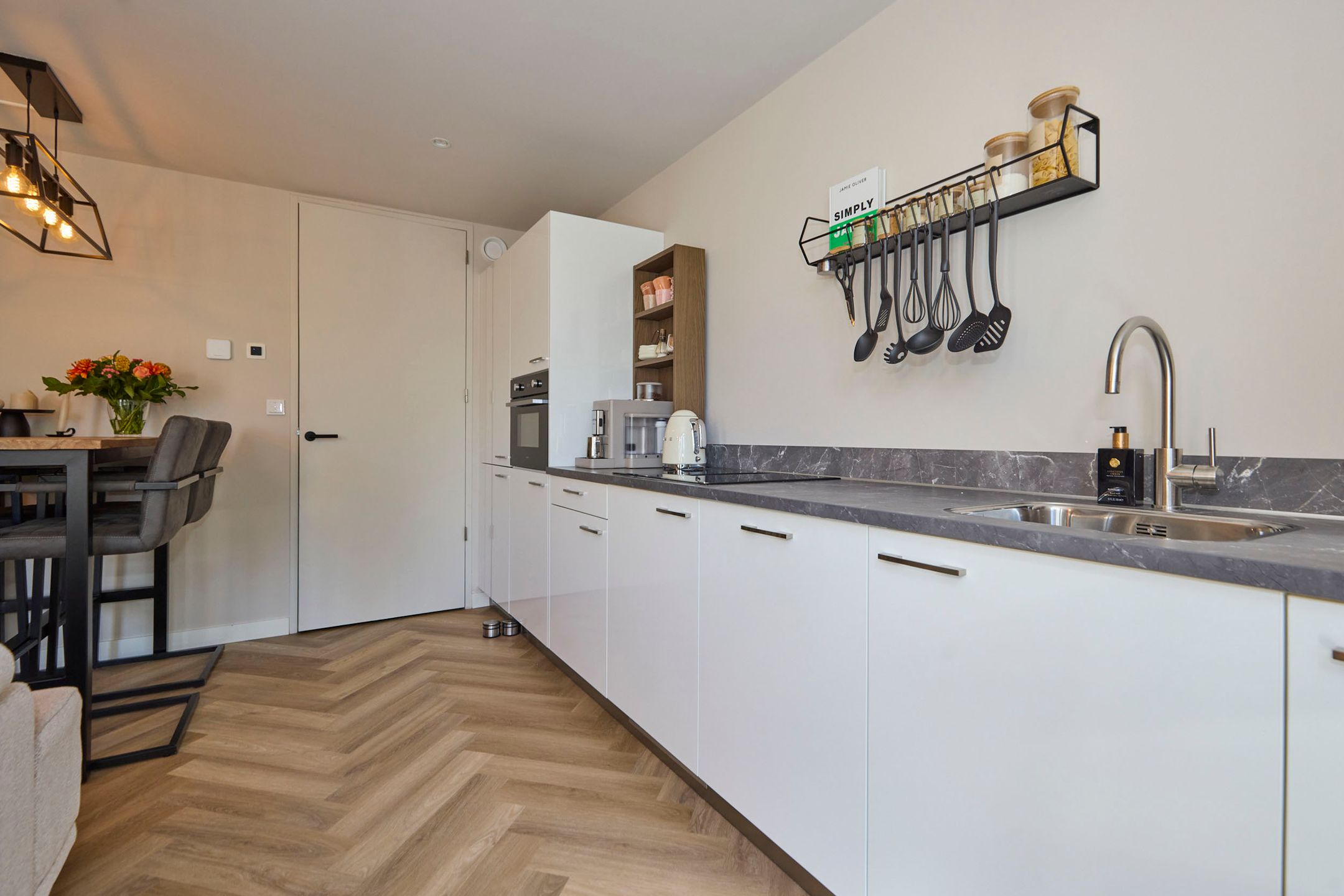 Foto 24 van Nijlstraat 34-H