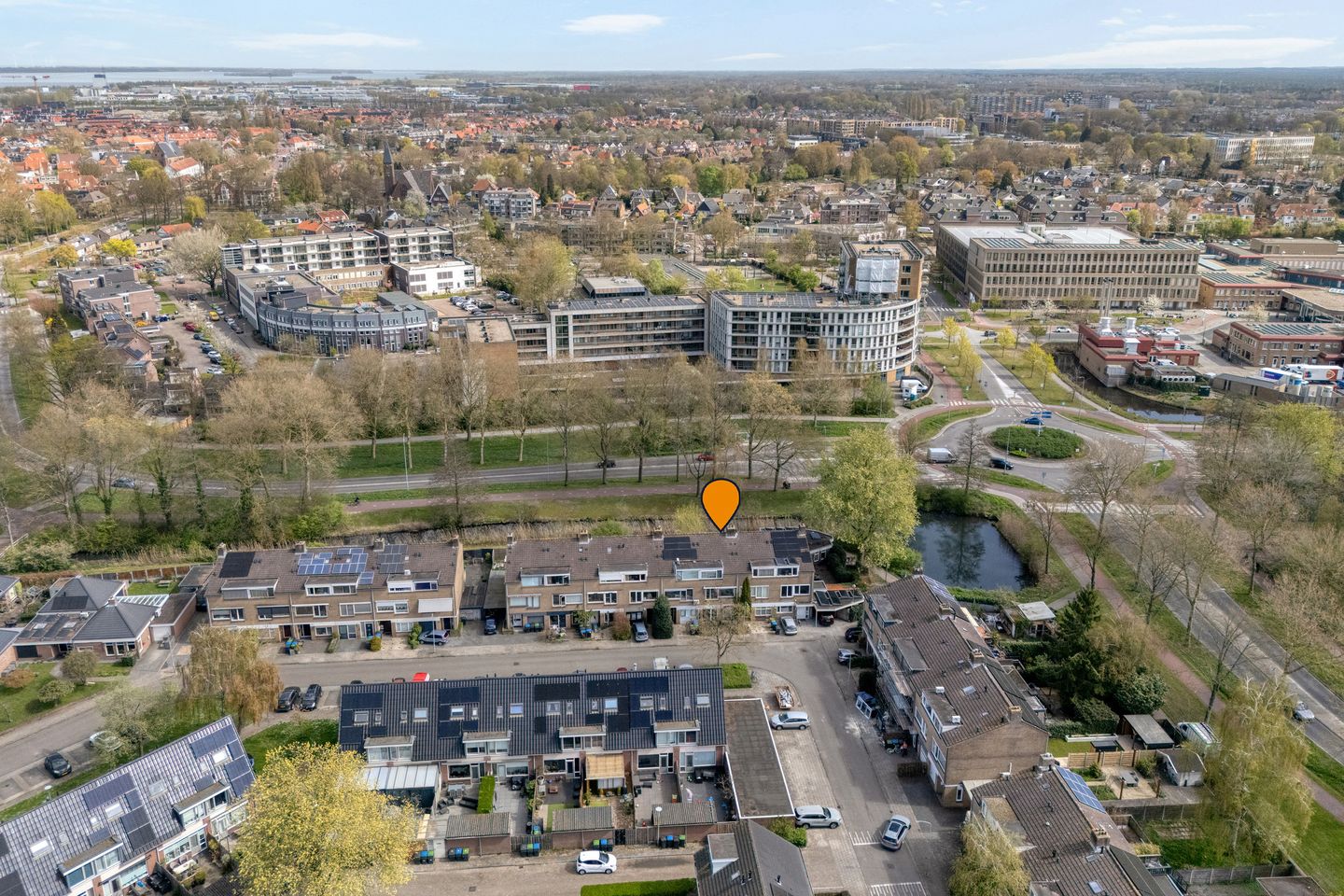 Bekijk foto 2 van Emdenmeen 30