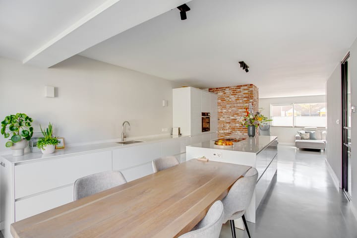 Photo 2 of J.W. Racerstraat 12