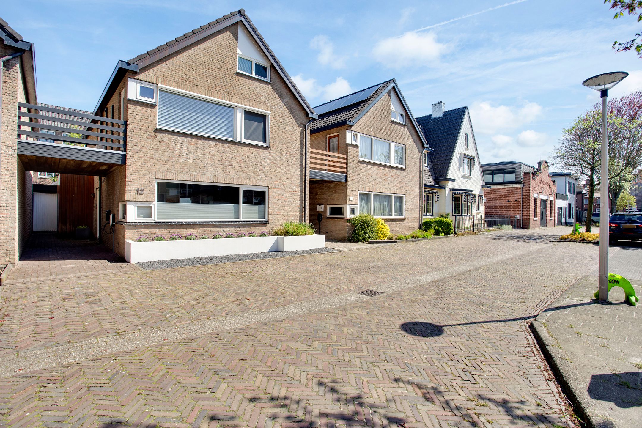 J.W. Racerstraat 12 