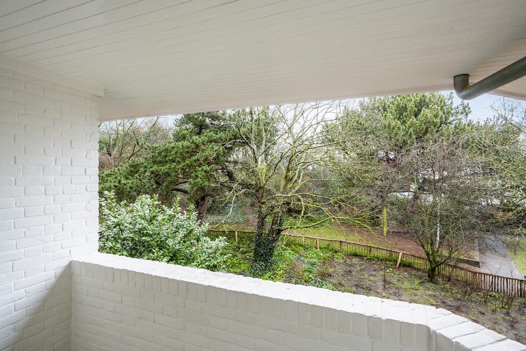 Renovated Semi-Detached Townhouse with 5 Bedrooms and Sunny Garden in Statenkwartier — 28