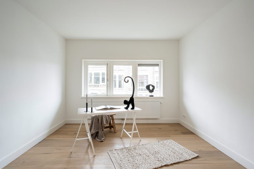 Renovated Semi-Detached Townhouse with 5 Bedrooms and Sunny Garden in Statenkwartier — 31