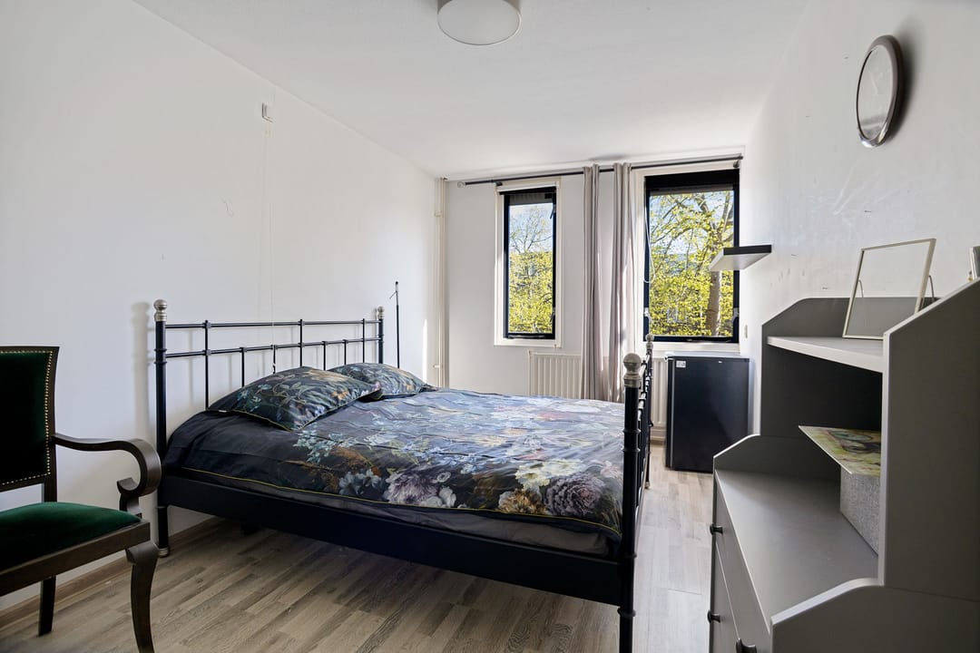 Spacious Terraced Home with Potential in Popular Kersenboogerd — 17