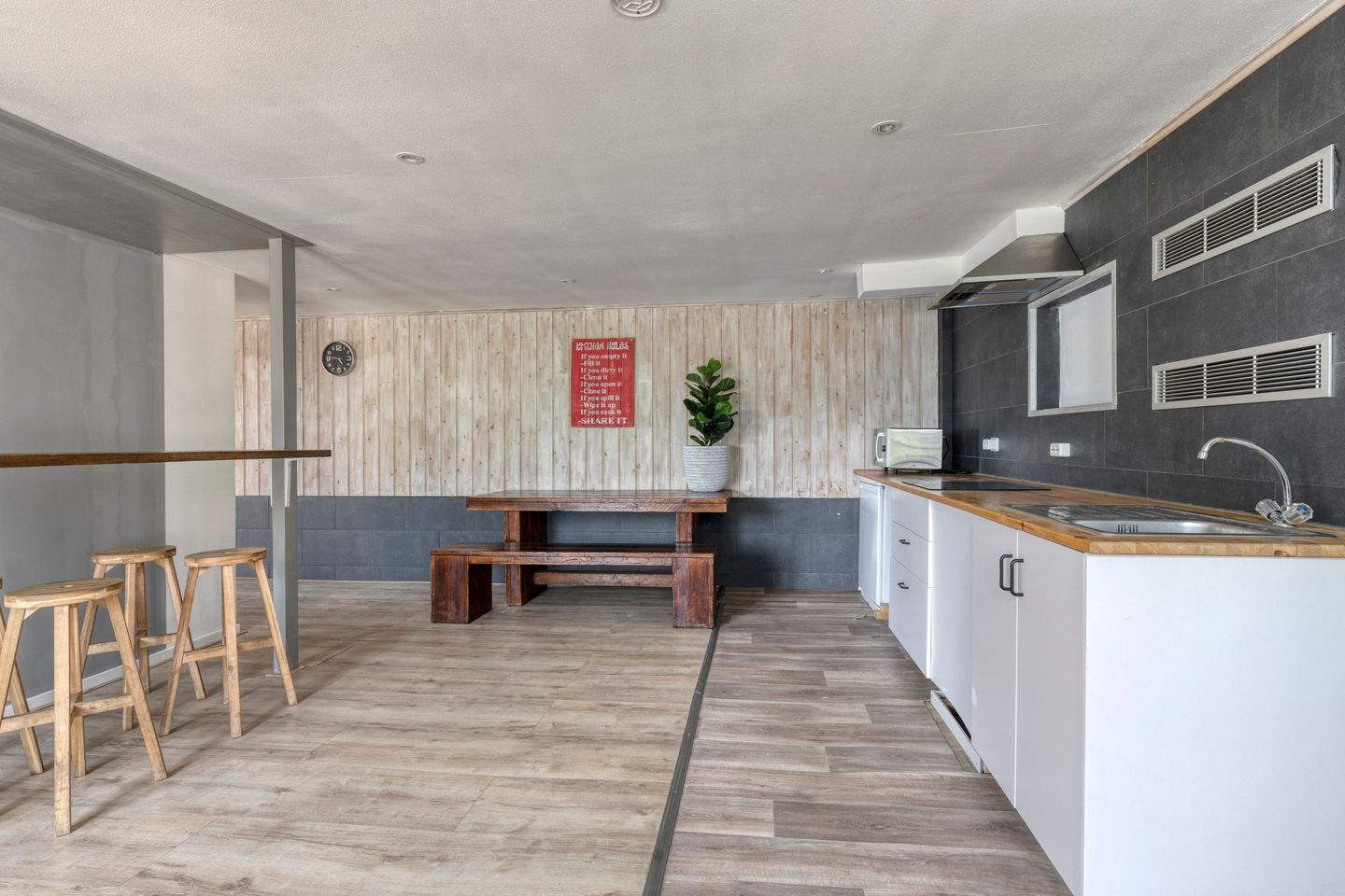 Foto 44 van Veenhuizerweg 2