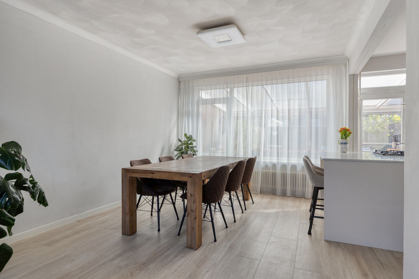 Foto 10 van Minister van Houtenstraat 4