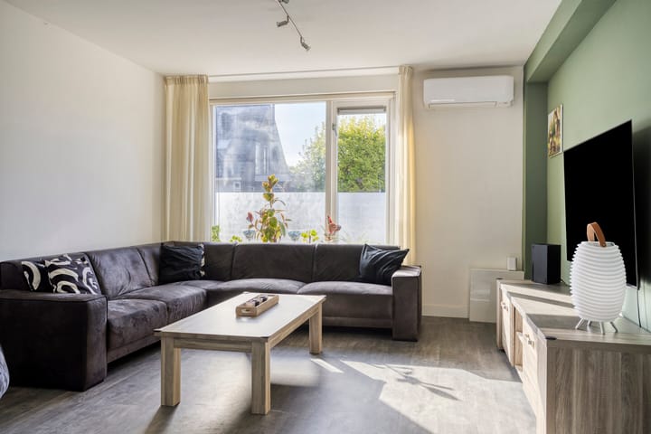 Foto 5 van Charlotte de Bourbonstraat 8