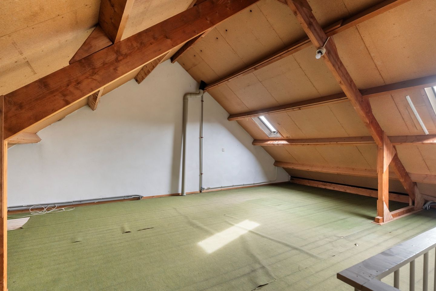 Spacious corner home with garden and potential in Katwijk — 29