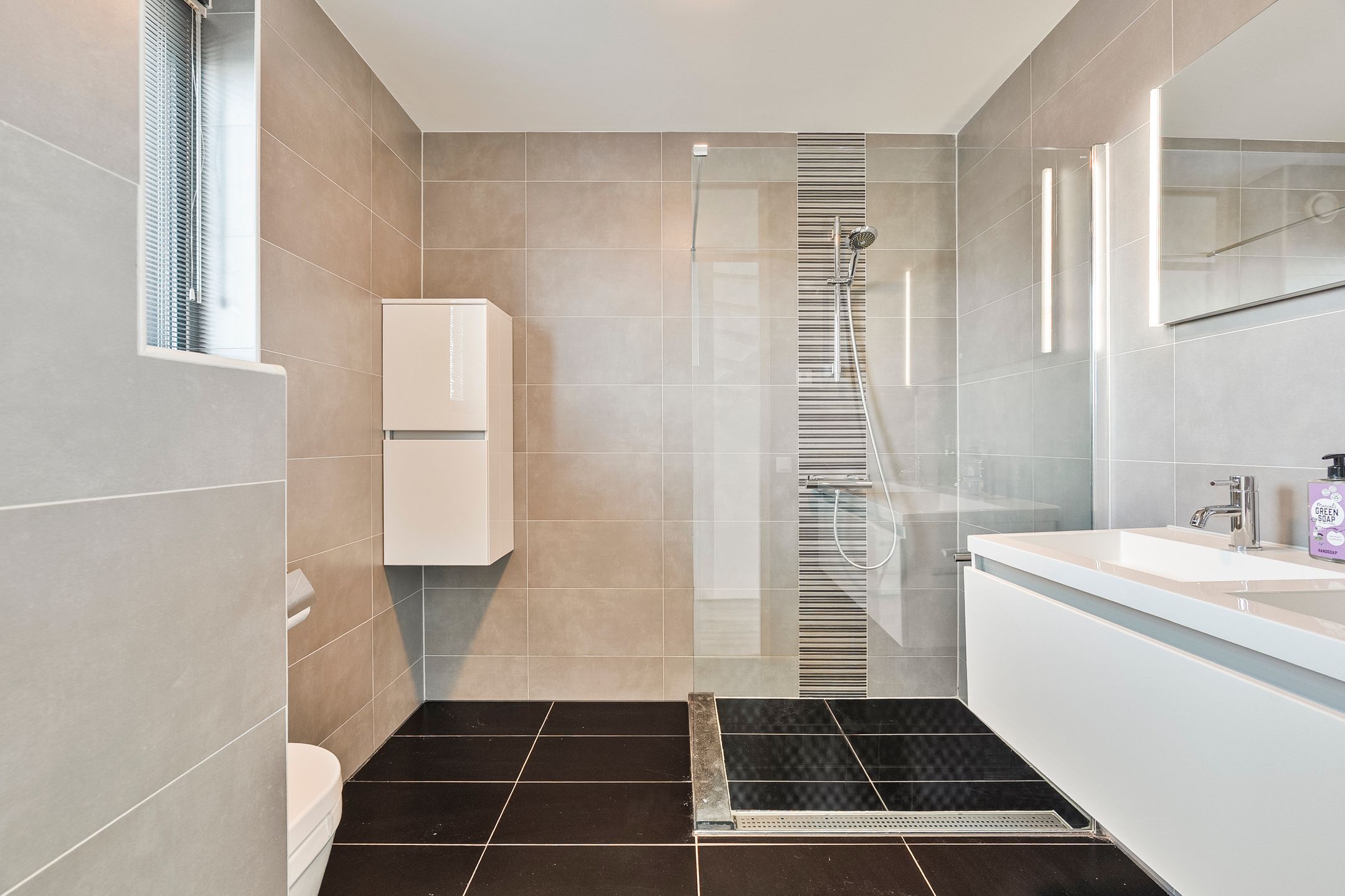 Foto 24 van Avenue Carnisse 72