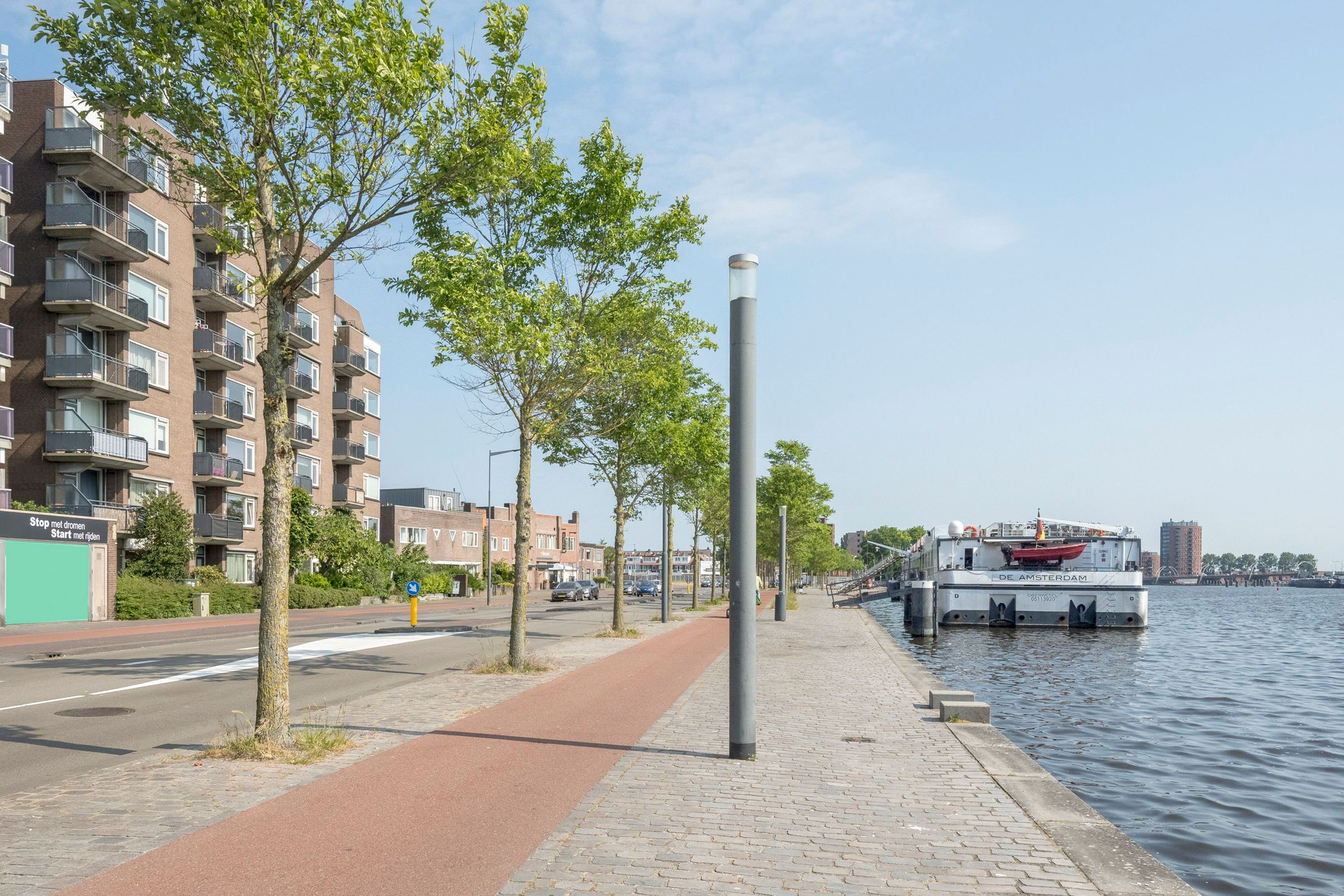 Apartment with Unobstructed Water Views Over the Spaarne — 27