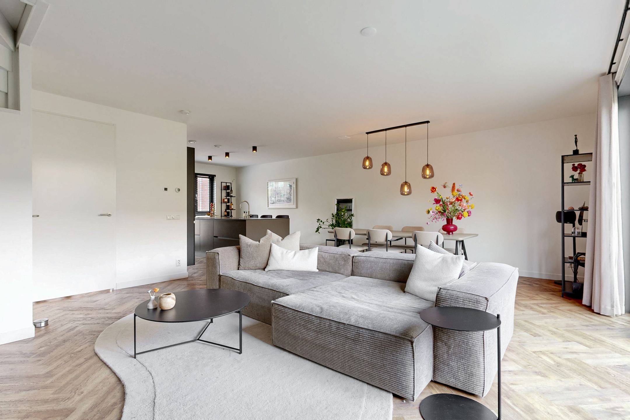 Foto 9 van Voorbuurt 42