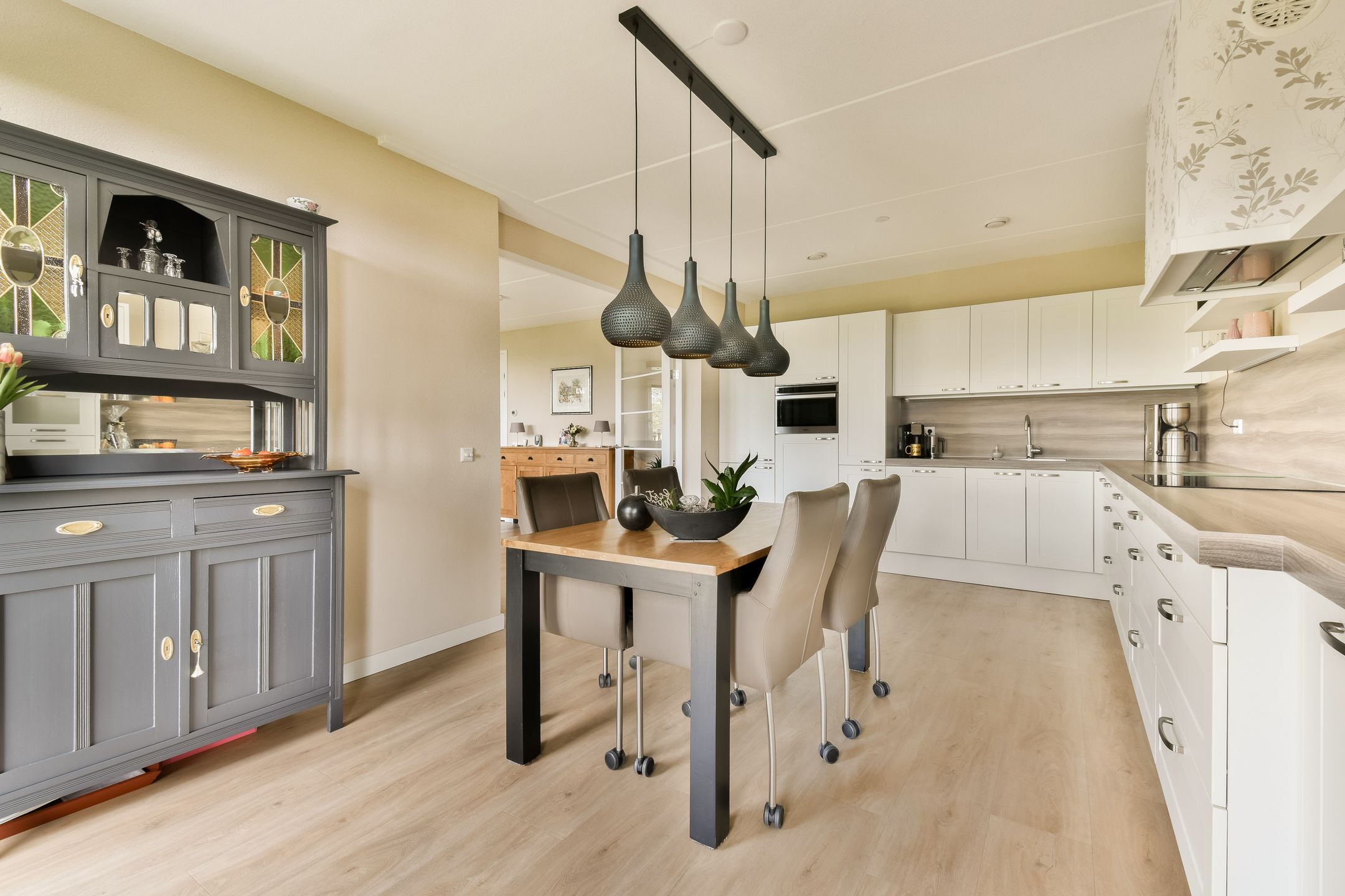 Foto 12 van Esther Vergeerstraat 77