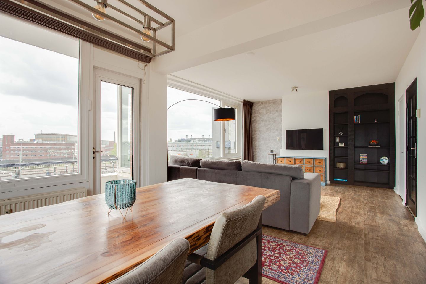 Foto 20 van Stationsplein 38