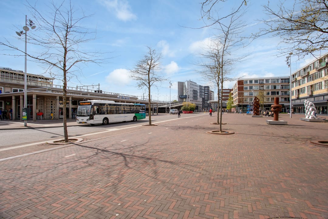 Foto 8 van Stationsplein 38