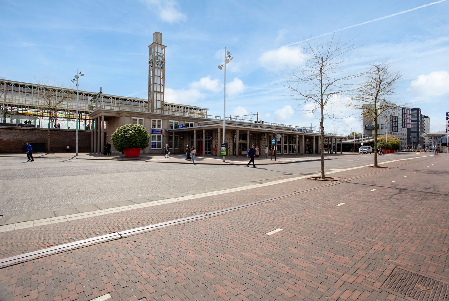 Foto 34 van Stationsplein 38