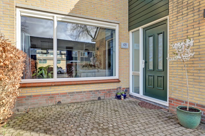 Foto 5 van Uitlaat 48